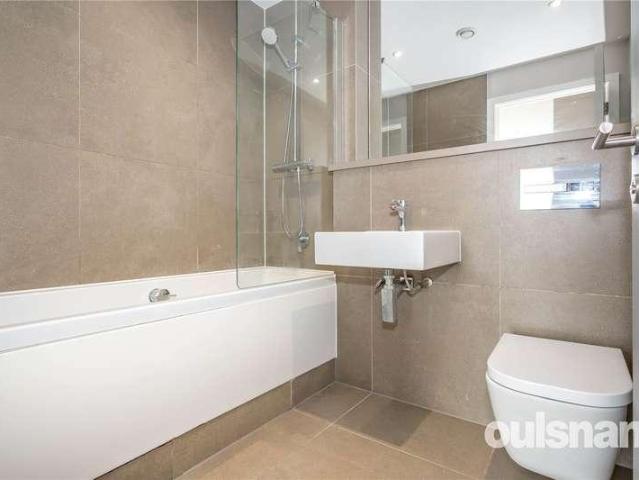 Flat for sale in Stirchley, West Midlands