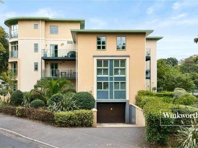 Flat for sale in Boscombe, Bournemouth