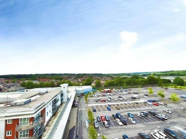 Flat for sale in Reading