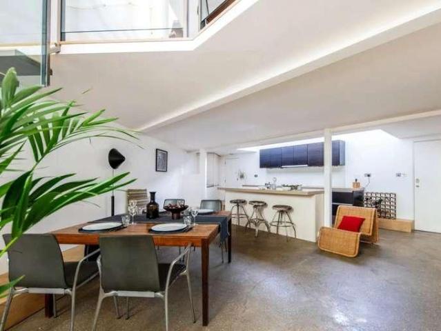 Flat for sale in Royal Borough of Kensington and Chelsea, Greater London