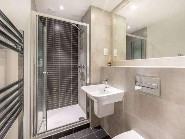 Flat for sale in Upton Park, Greater London