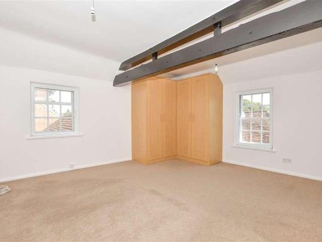 Flat for sale in Bourne Vale, Kent