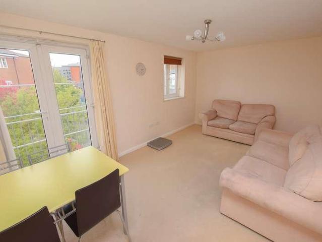 Flat for sale in Hythe, Colchester