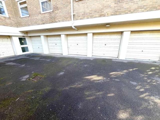 Flat for sale in Poole, Parkstone