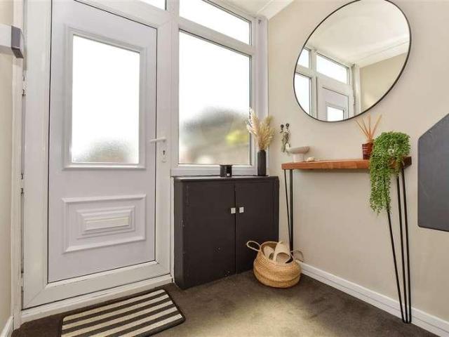 Flat for sale in Upton, Acol