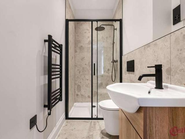 Flat for sale in London Borough of Haringey, Greater London