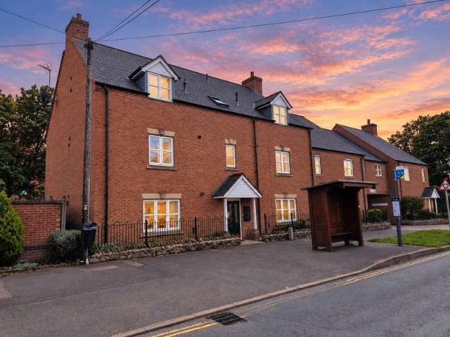 Flat for sale in Quorndon, Elmfield