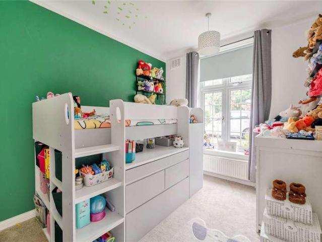 Flat for sale in Blackhills, Surrey