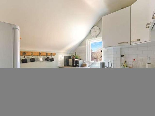Flat for sale in Seething Wells, Greater London