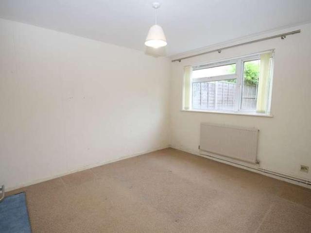 Flat for sale in Berrick Salome, Oxfordshire