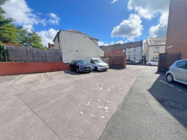 Flat for sale in Barton, Leicestershire