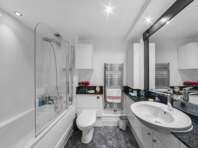 Flat for sale in Imperial Wharf, Greater London