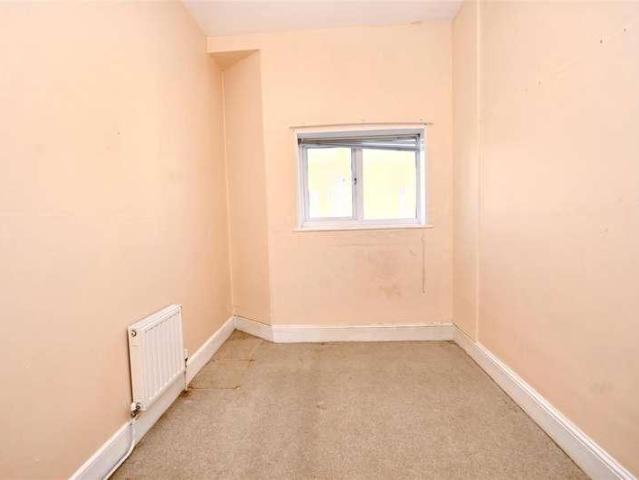 Flat for sale in Roselands, Eastbourne