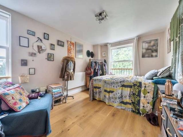 Flat for sale in Royal Tunbridge Wells, Tunbridge Wells