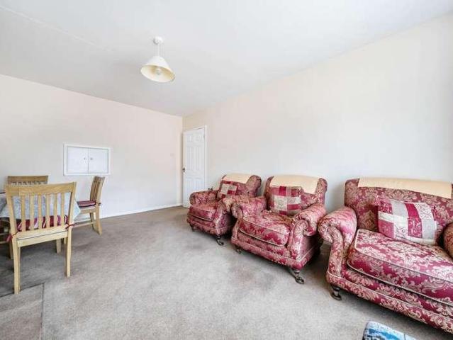 Flat for sale in Priest Down, Hampshire
