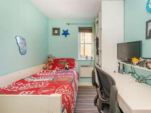 Flat for sale in Enfield Island Village, Greater London