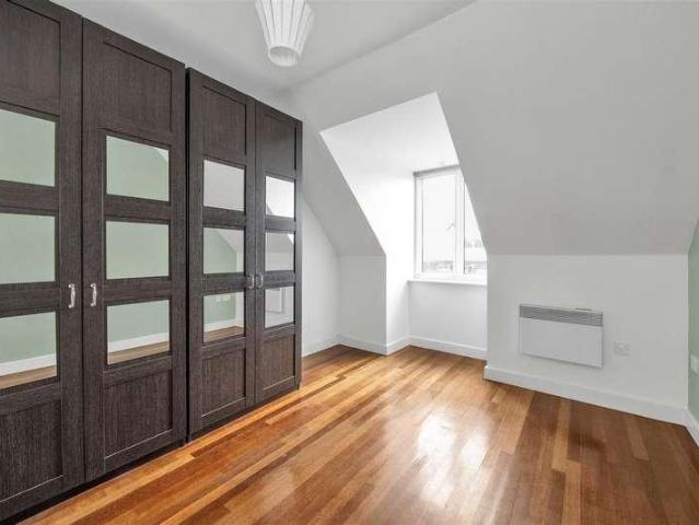 Flat for sale in St Albans, Cottonmill
