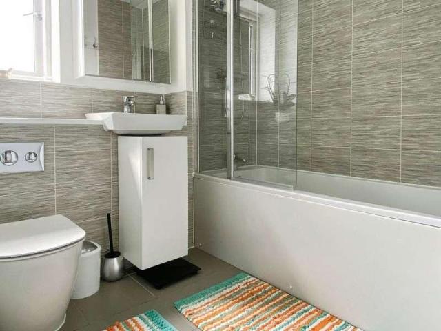 Flat for sale in Wokingham