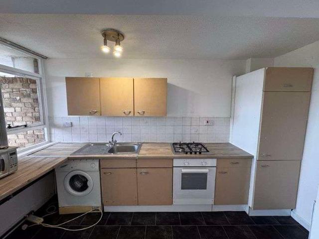 Flat for sale in Sulgrave, Washington
