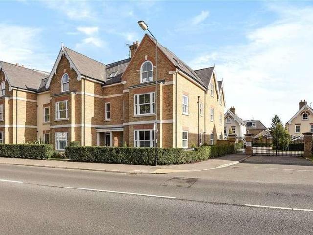 Flat for sale in Clewer Village, Windsor