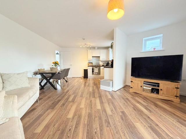 Flat for sale in Greenheys, Greater Manchester