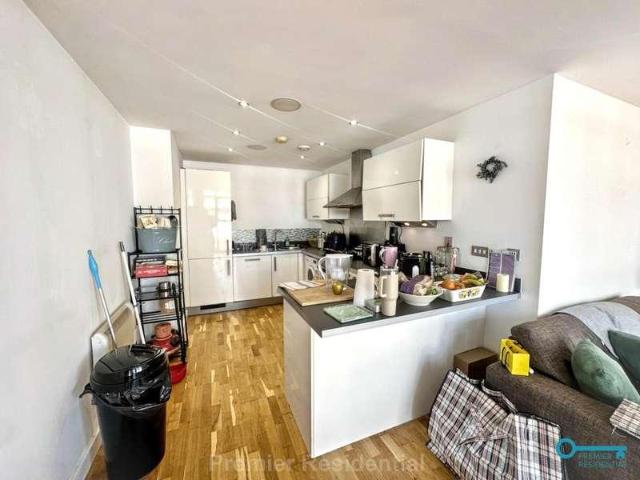 Flat for sale in City Centre, Georgia