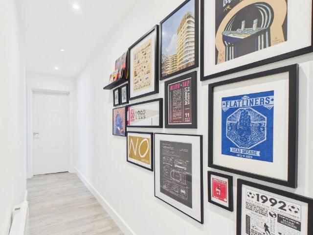 Flat for sale in North Watford