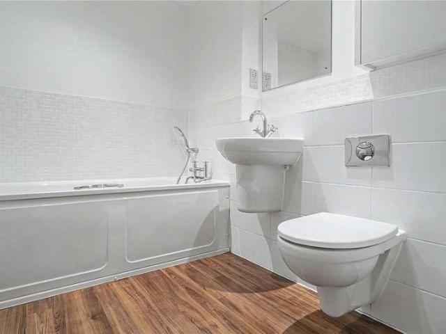 Flat for sale in North Star, Swindon
