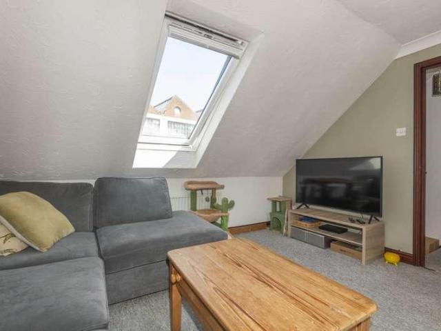 Flat for sale in Heigham Grove, East Bank