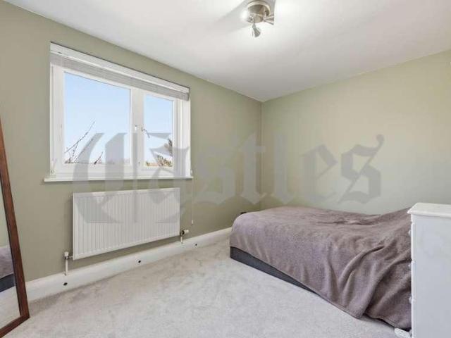 Flat for sale in Greater London