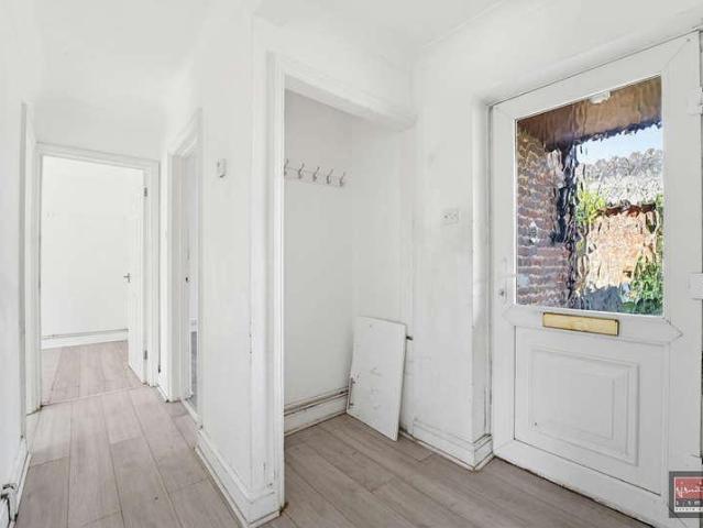 Flat for sale in Lower Halliford, Surrey