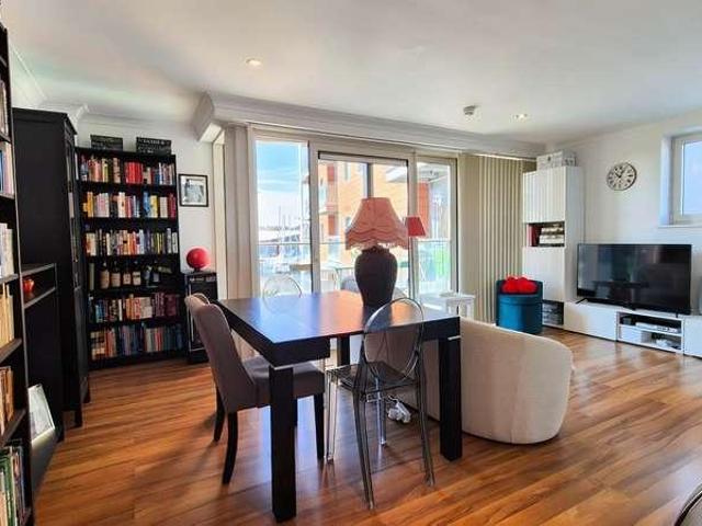 Flat for sale in Stoke, Ipswich