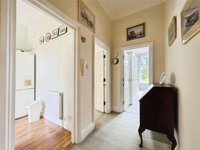 Flat for sale in Wokingham