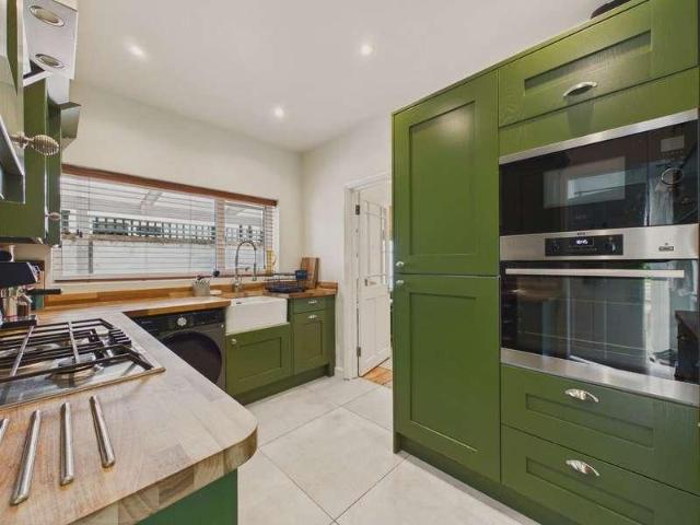 Flat for sale in West Worthing, Worthing