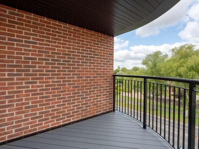 Flat for sale in Evershot, Oxfordshire