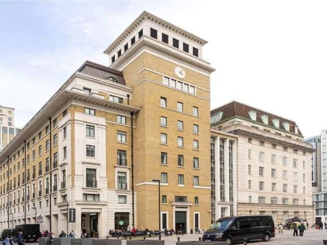 Flat for sale in Greater London