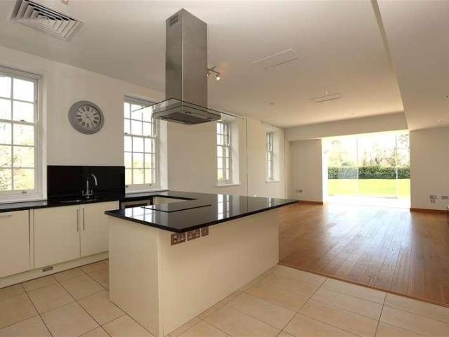 Flat for sale in Pendoylan, Wales