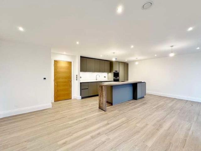 Flat for sale in Gayton, Wirral