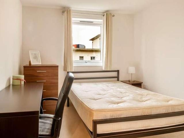 Flat for sale in Hythe, Colchester