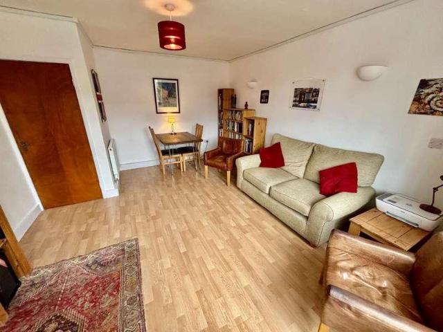 Flat for sale in Parrs Wood, Georgia