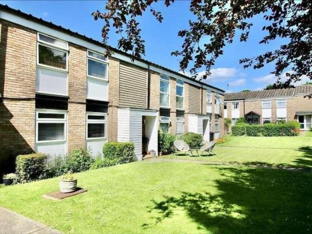 Flat for sale in Chelmsford, Essex