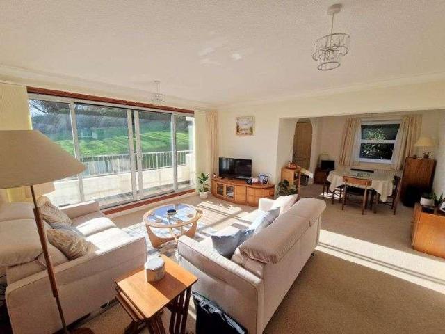 Flat for sale in Budleigh Salterton, Budlake