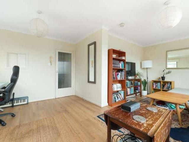 Flat for sale in London Borough of Lewisham, Deptford