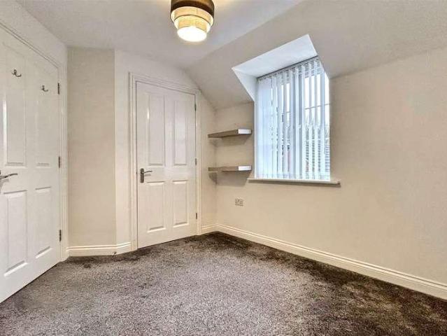 Flat for sale in Helford, Hampshire