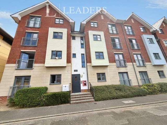 Flat for sale in Portsea, Portsmouth