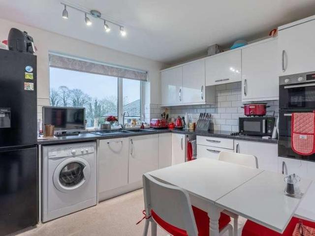 Flat for sale in Bromsgrove, Worcestershire