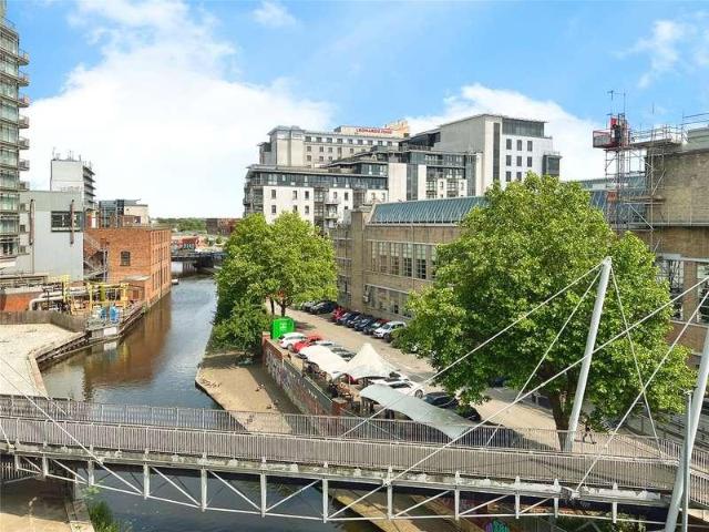 Flat for sale in The Meadows, Haddon