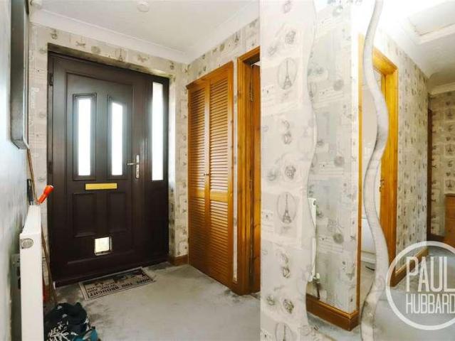 Flat for sale in Eastbridge, Suffolk