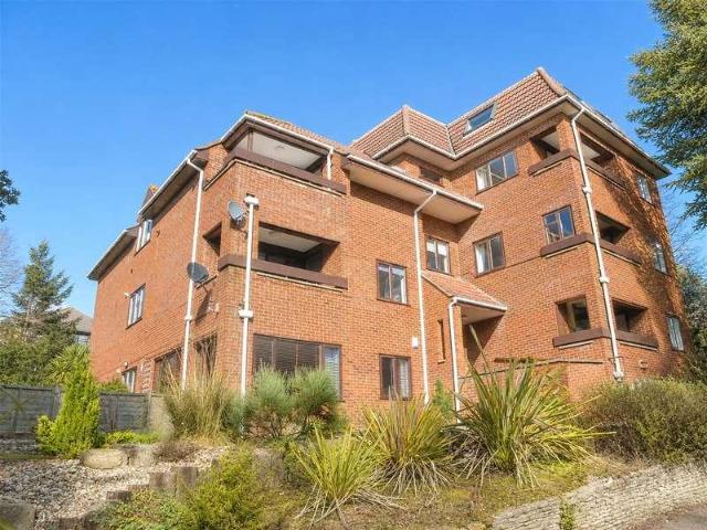 Flat for sale in Parkstone, Poole