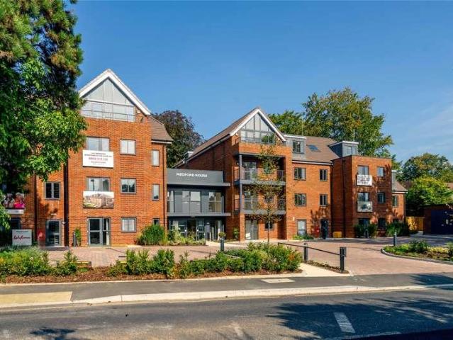 Flat for sale in Purley, Purley